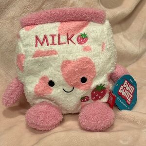 Sunday Strawberry Milk BumBumz 7.5"